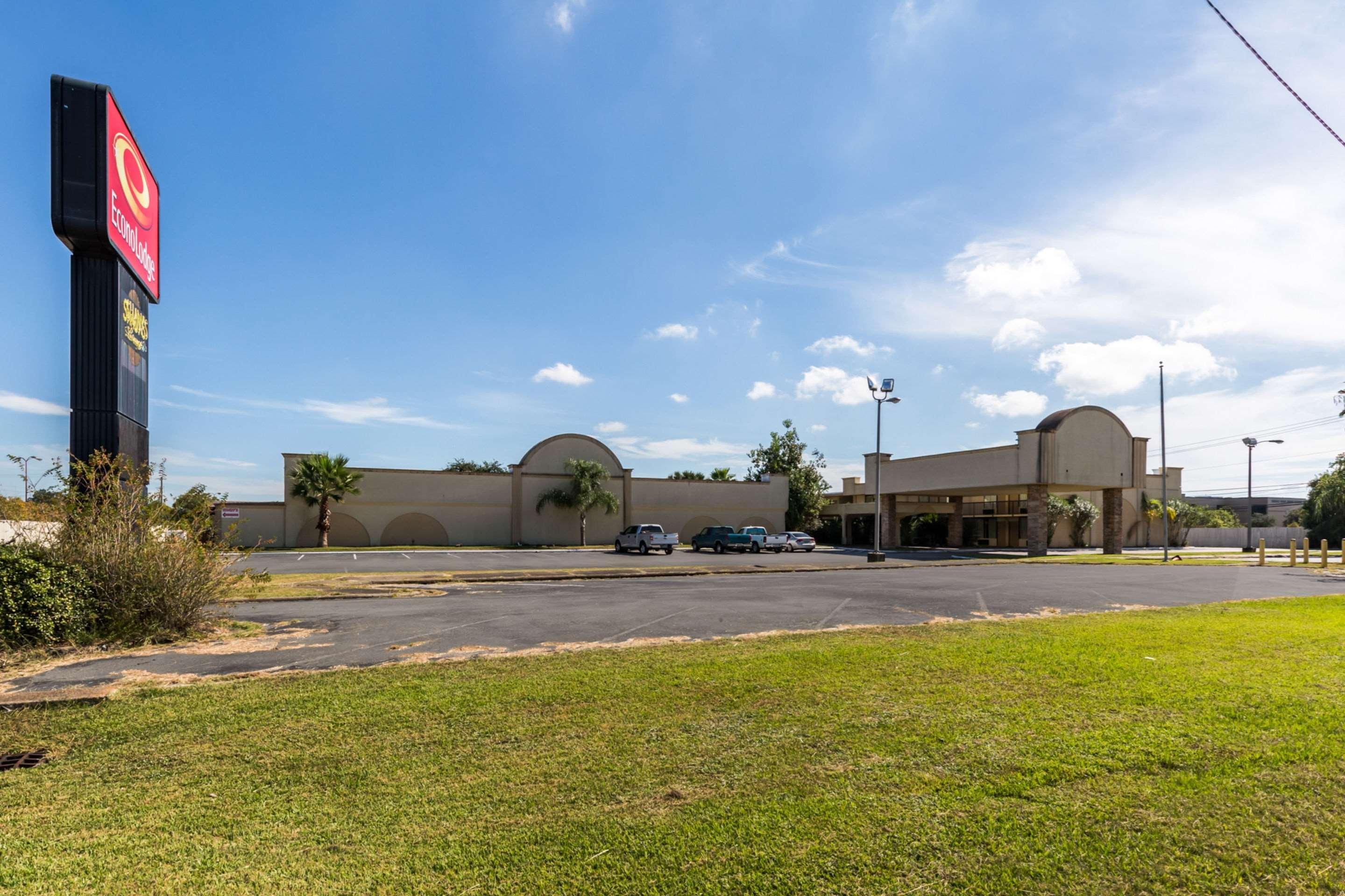 Econo Lodge Baytown Eksteriør bilde