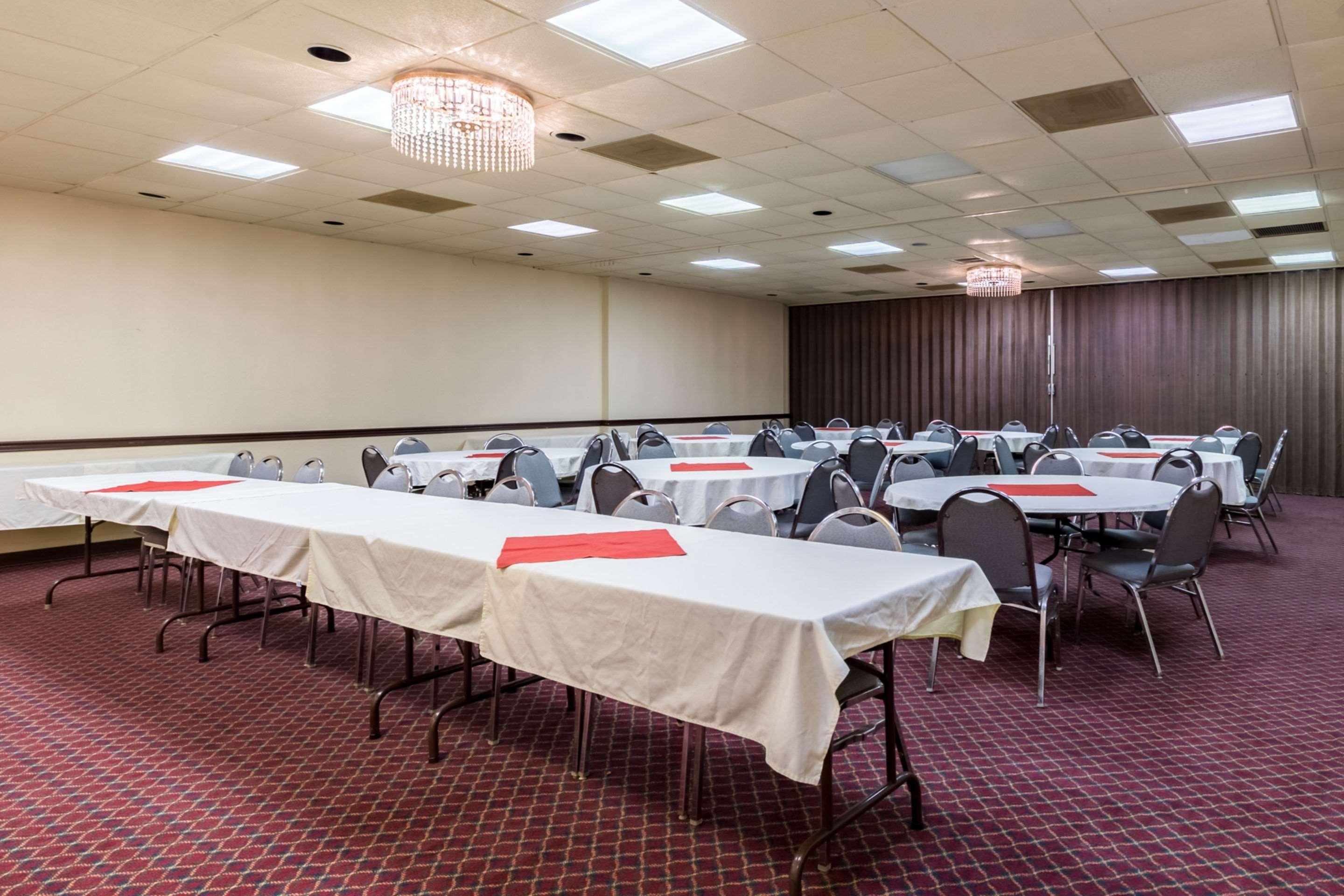 Econo Lodge Baytown Eksteriør bilde